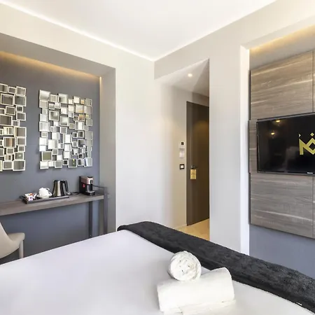 Bed & Breakfast Milestone (adults Only)