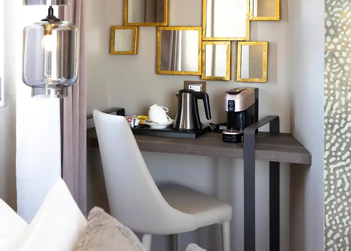 Bed & Breakfast Milestone (adults Only)